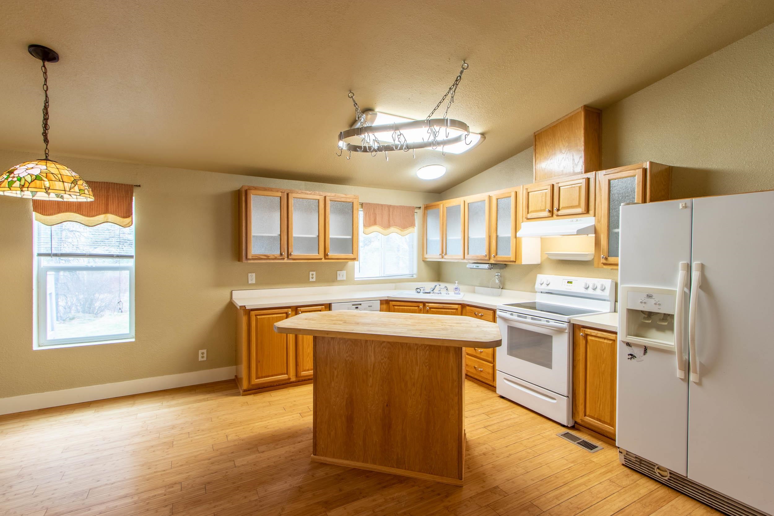 15114 South Carstens Road Edwall, WA 99008 - Photo 13 of 40