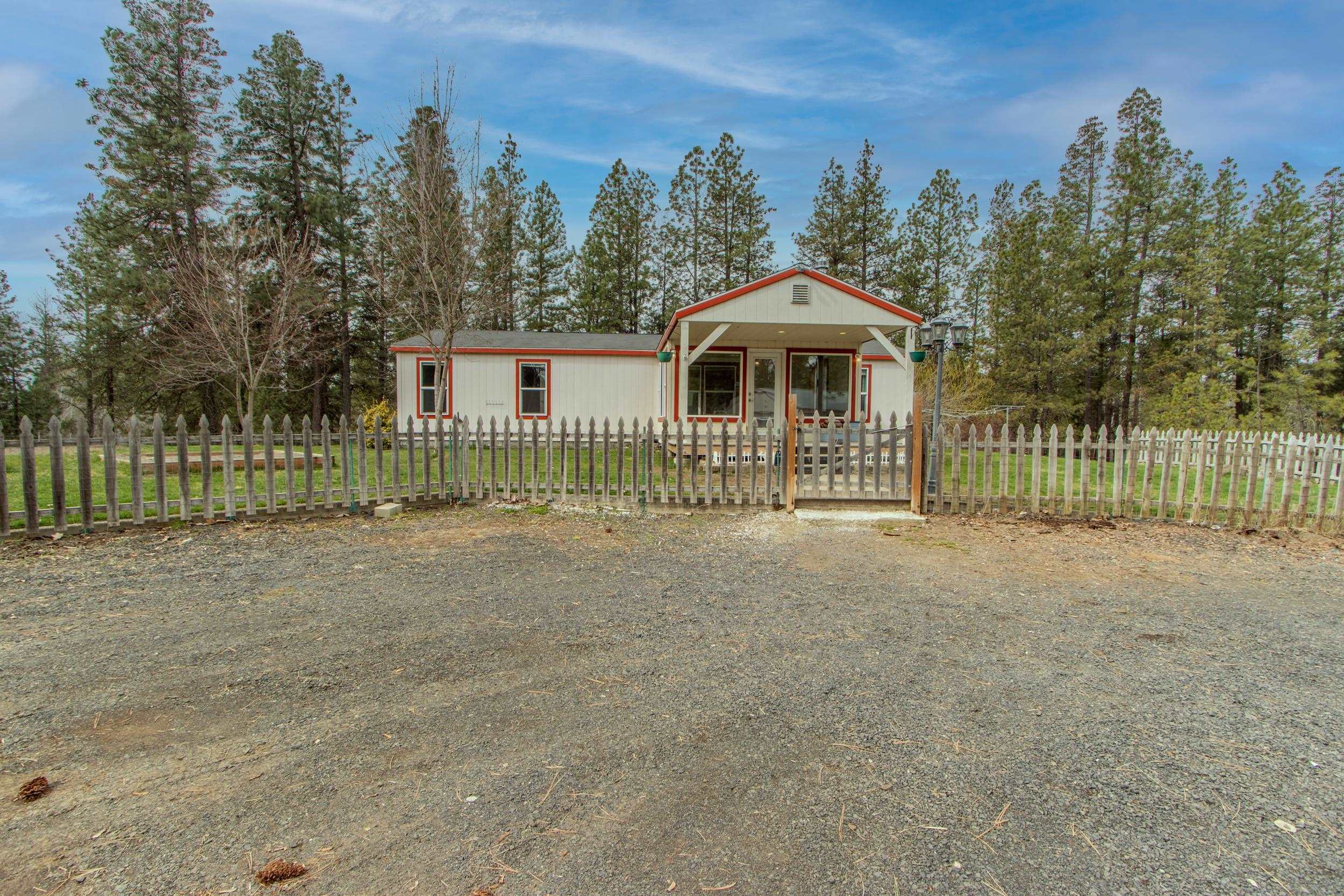 15114 South Carstens Road Edwall, WA 99008 - Photo 4 of 40