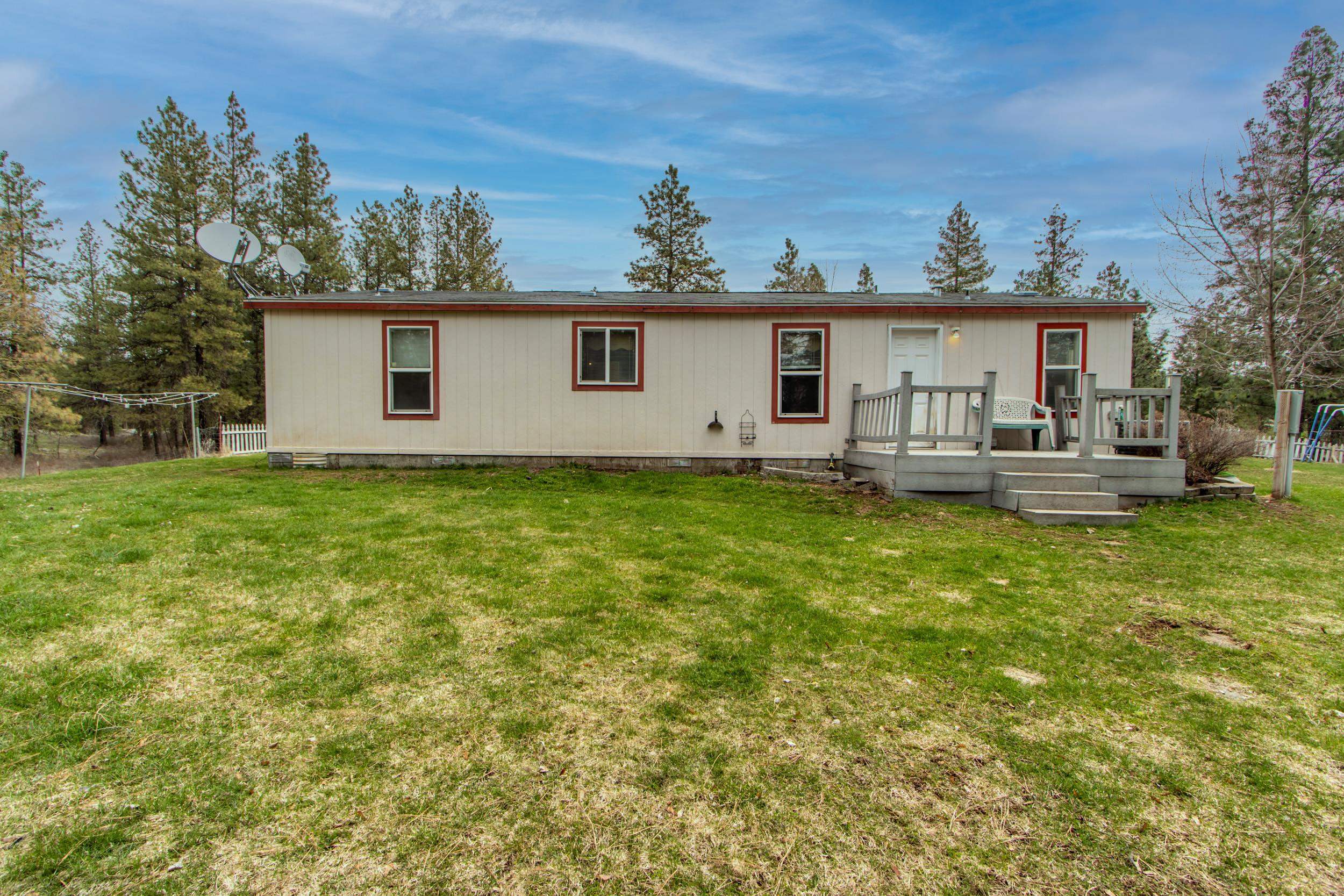 15114 South Carstens Road Edwall, WA 99008 - Photo 7 of 40