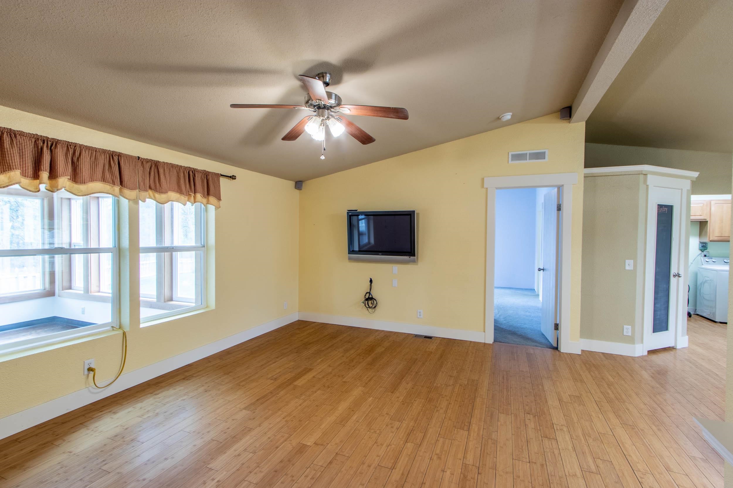 15114 South Carstens Road Edwall, WA 99008 - Photo 10 of 40
