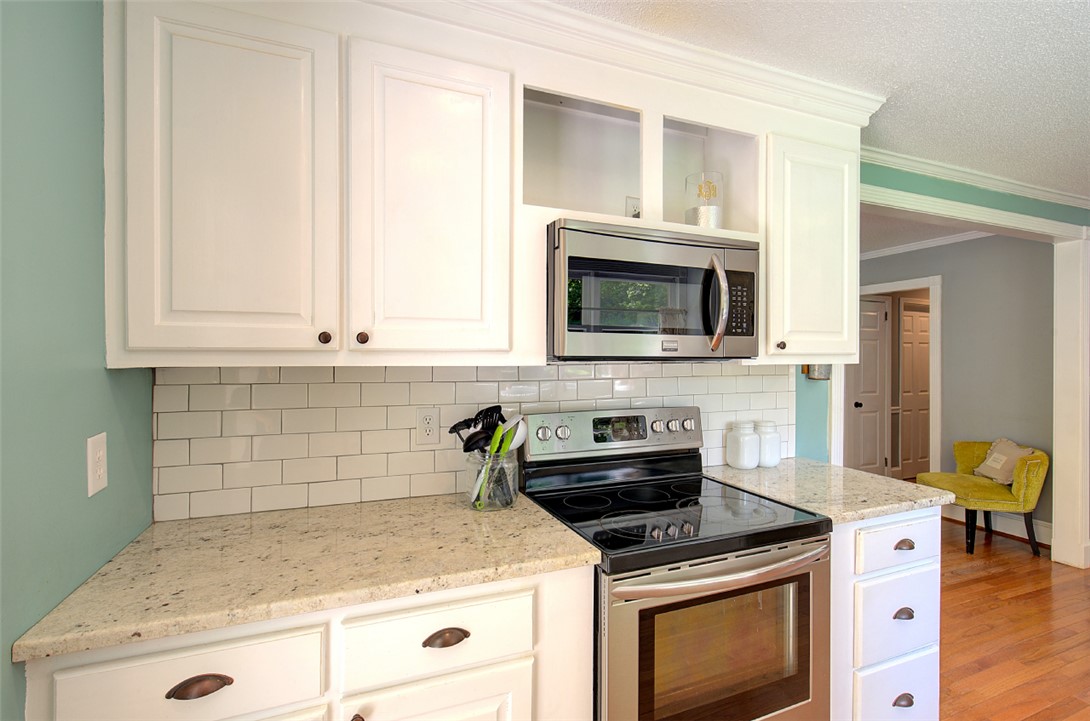 409 Hood Road Greenville, SC 29611 - Photo 14 of 49 Gallery Image 14