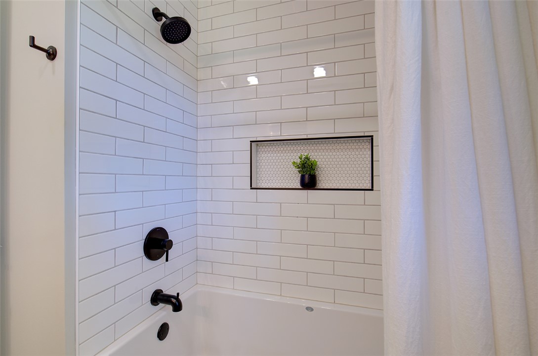 409 Hood Road Greenville, SC 29611 - Photo 27 of 49 Gallery Image 27