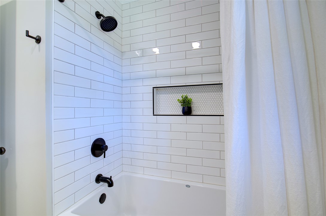 409 Hood Road Greenville, SC 29611 - Photo 28 of 49 Gallery Image 28