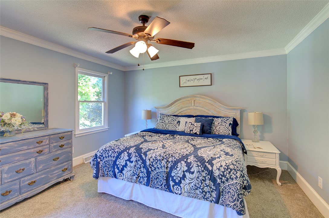 409 Hood Road Greenville, SC 29611 - Photo 31 of 49 Gallery Image 31