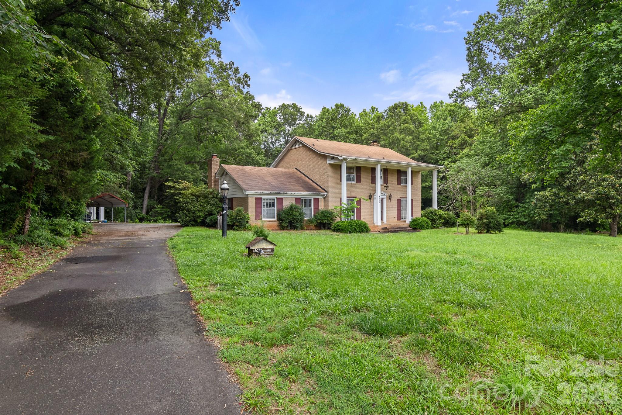 9225 Robinson Church Road Charlotte, NC 28215 - Photo 6 of 18