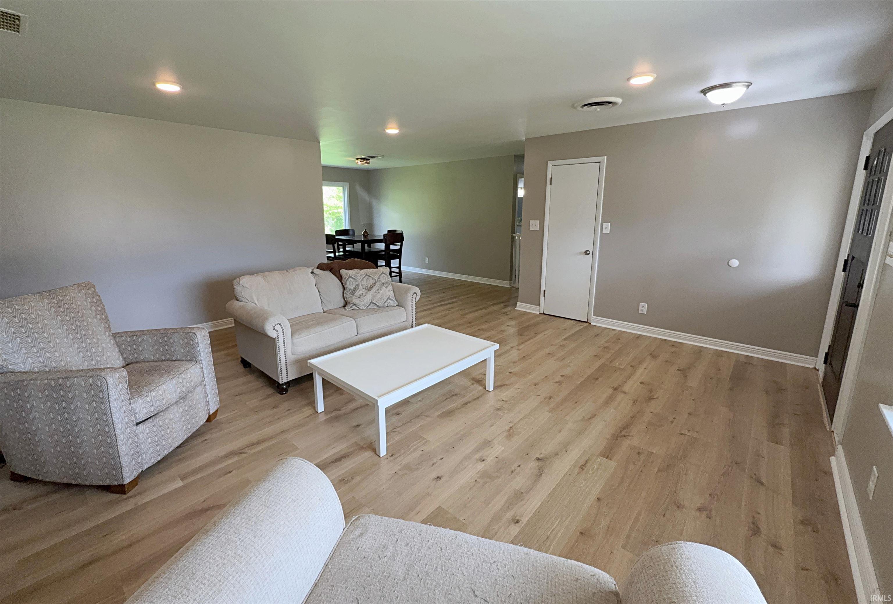 714 Brett Cabel Road Washington, IN 47501 - Photo 4 of 29