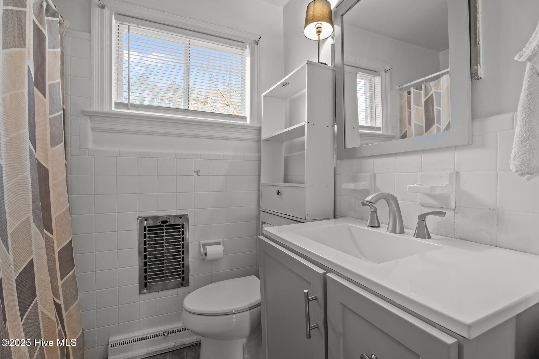 901 Leggett Road Rocky Mount, NC 27801 - Photo 27 of 41 Main Floor Bathroom