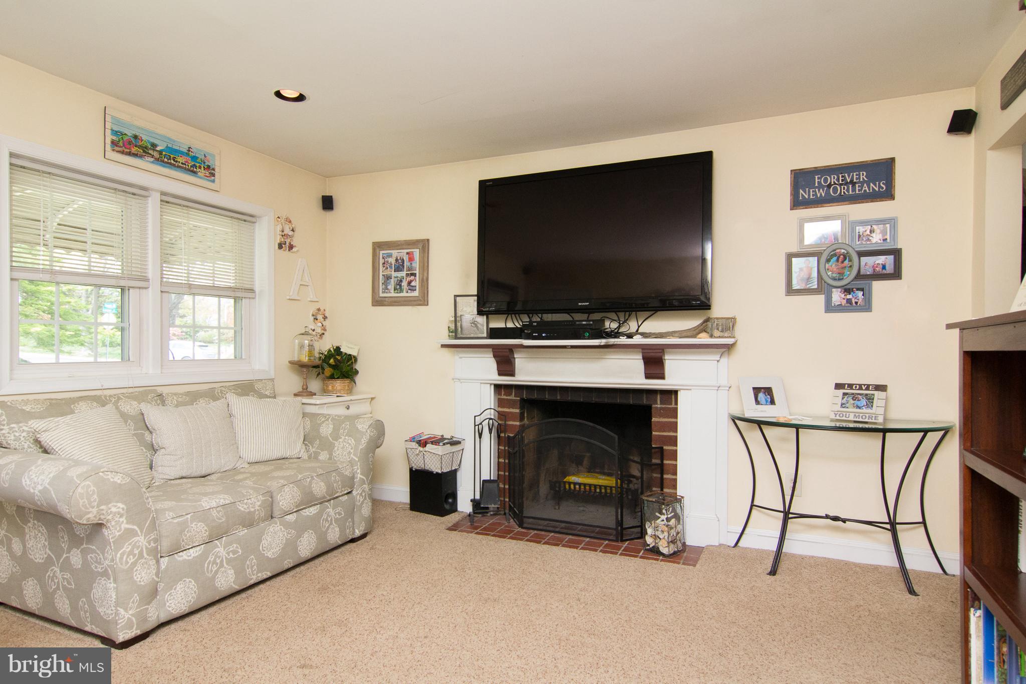 10505 Lester Street Silver Spring, MD 20902 - Photo 11 of 30 Cozy Living room with fireplace!