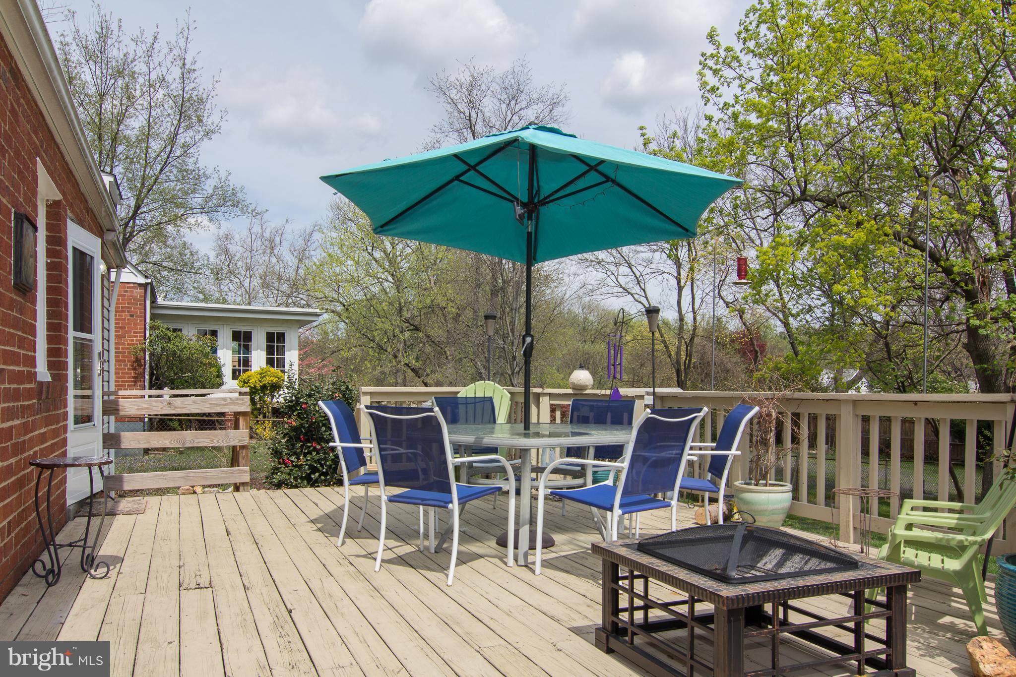 10505 Lester Street Silver Spring, MD 20902 - Photo 25 of 30 Trex Deck