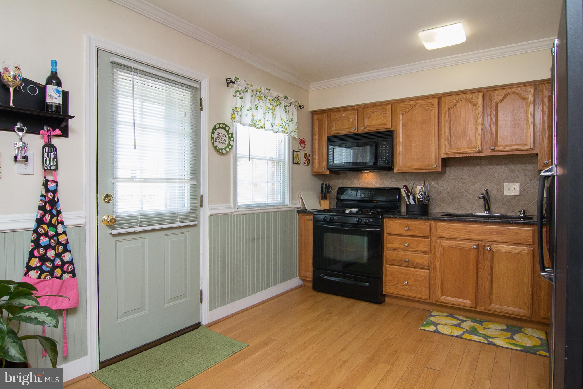 10505 Lester Street Silver Spring, MD 20902 - Photo 7 of 30 Redone kitchen