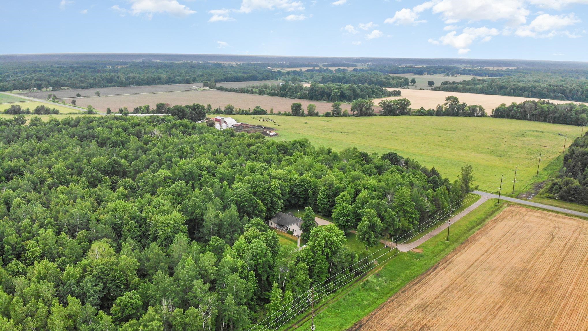 6242 North Geneva Road Coleman, MI 48618 - Photo 32 of 35