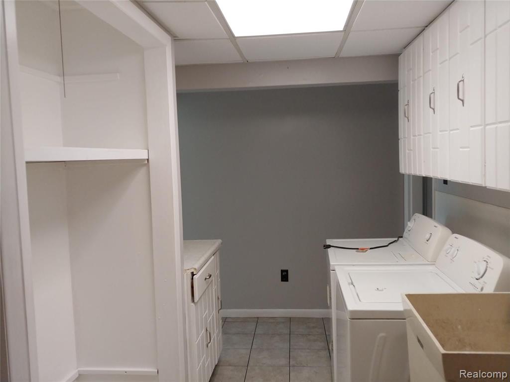 9211 Rucker Road Grosse Ile, MI 48138 - Photo 25 of 34