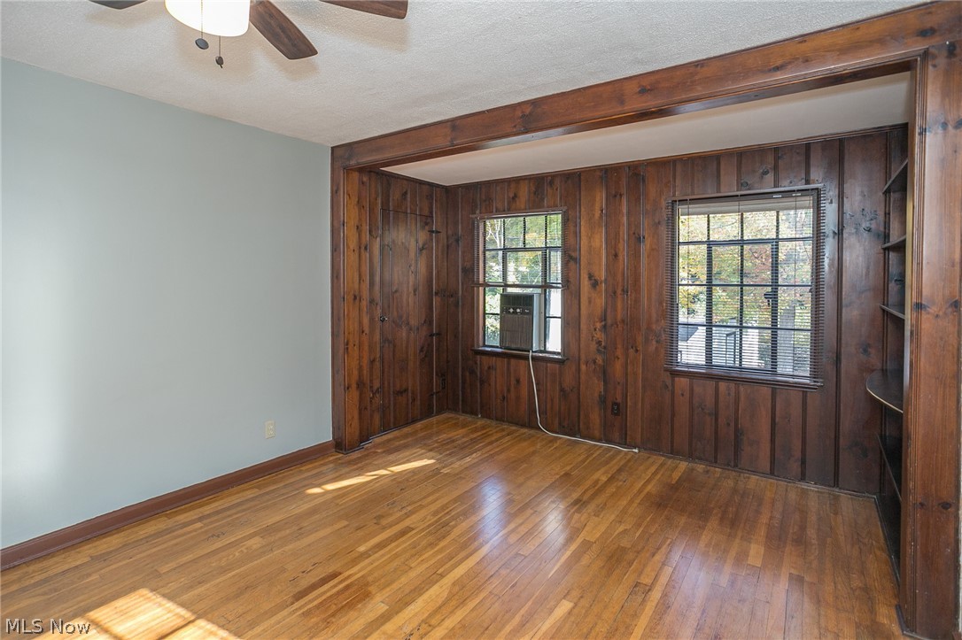 3542 Edison Road Cleveland, OH 44121 - Photo 20 of 34