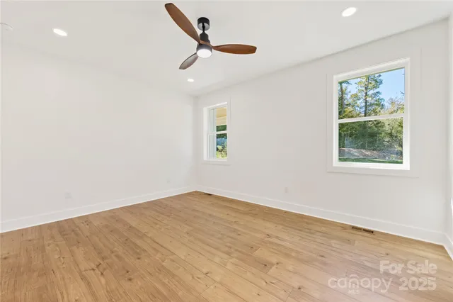 $608,000 | 1871 Lynmore Drive, Sherrills Ford, NC 28673