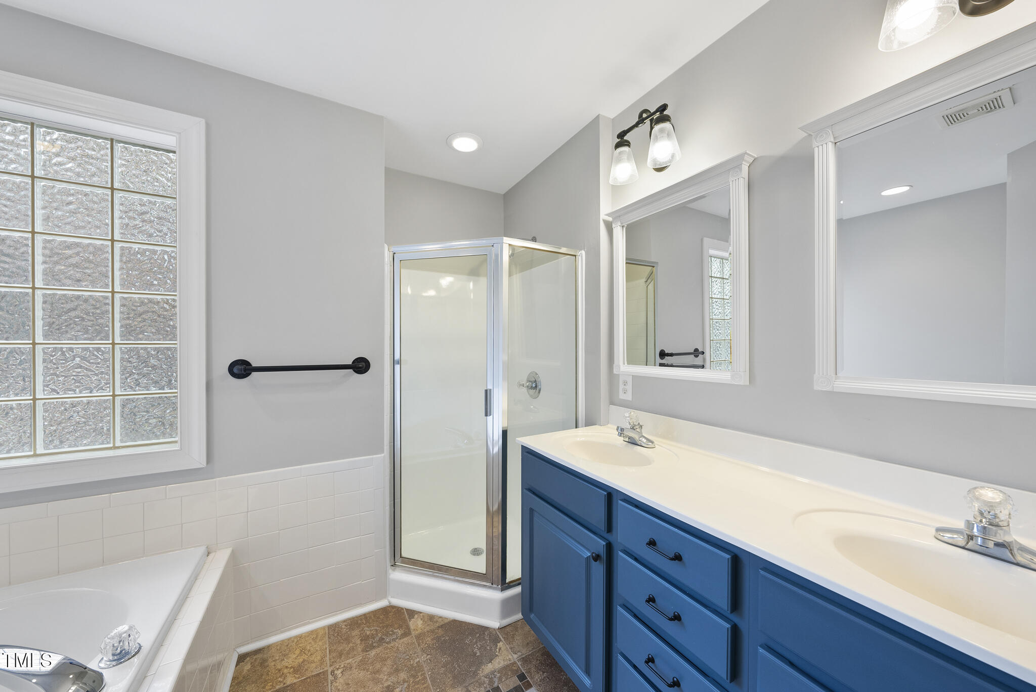3215 Potthast Court Raleigh, NC 27616 - Photo 27 of 33 DSC04808
