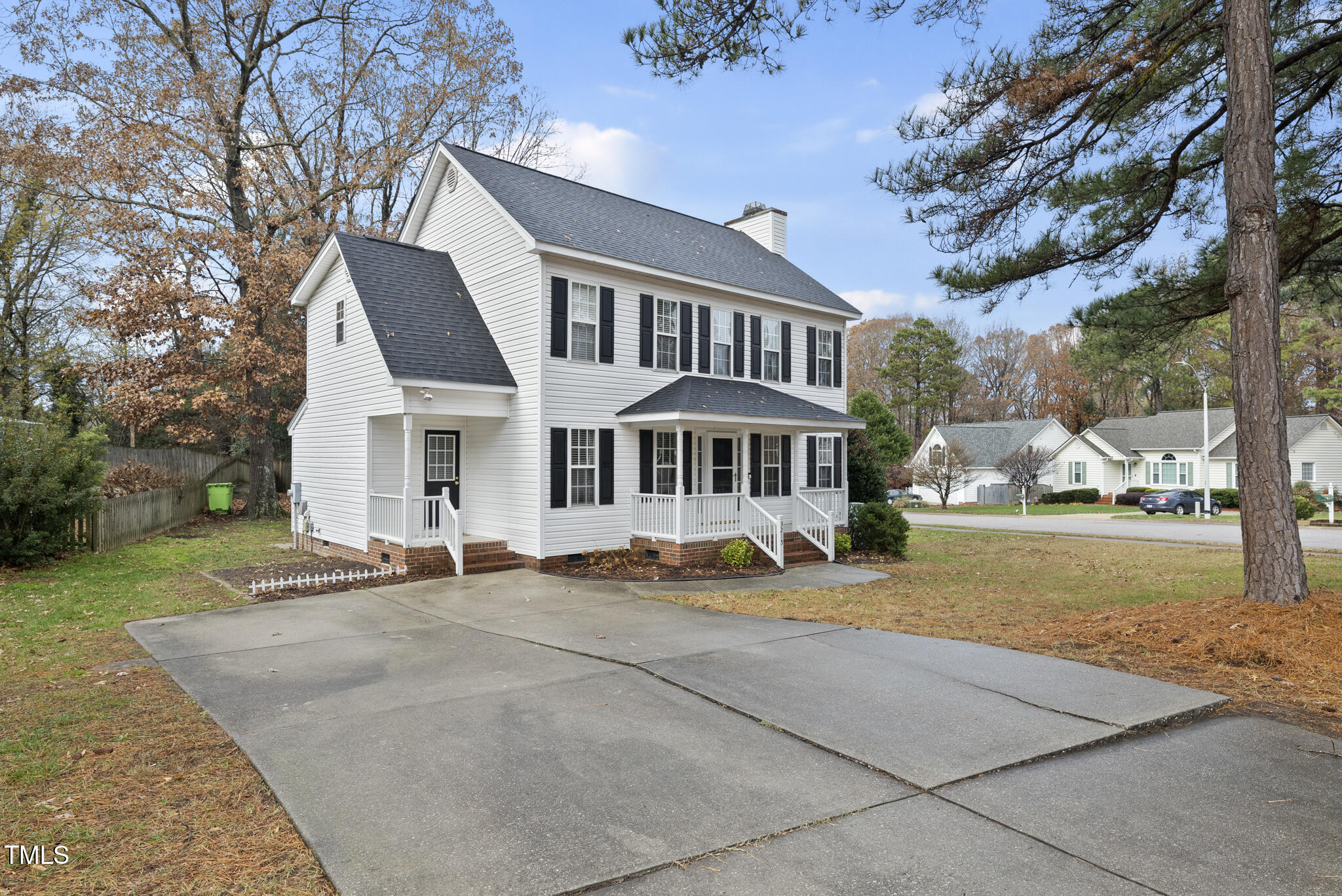 3215 Potthast Court Raleigh, NC 27616 - Photo 3 of 33 DSC04724