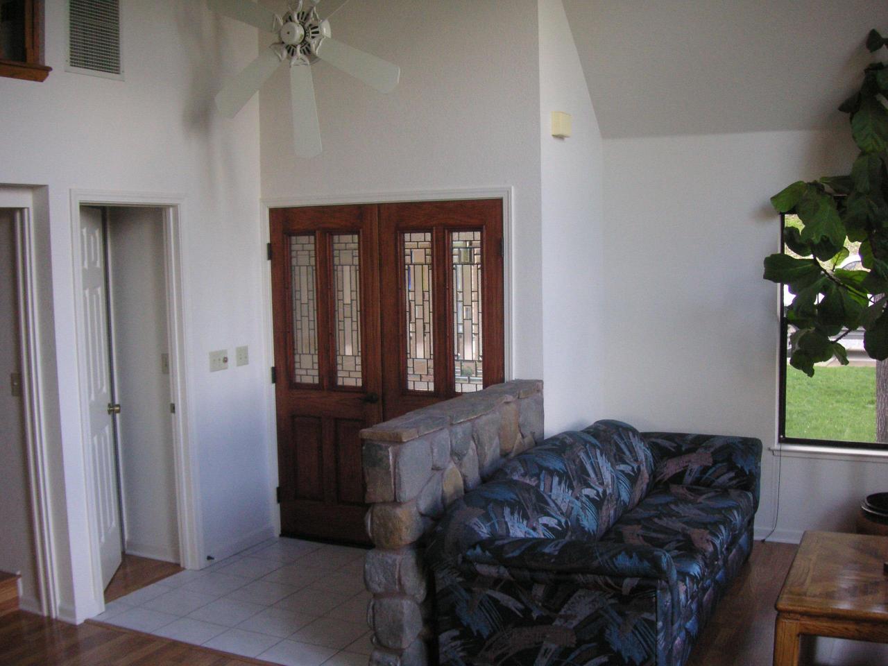 15399 Blackbart Road Shasta, CA 96087 - Photo 6 of 10 Entry Area