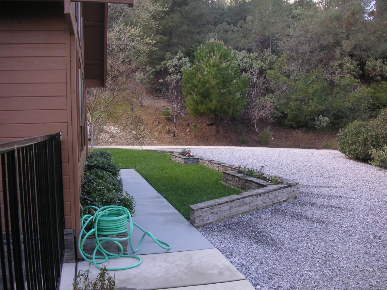 15399 Blackbart Road Shasta, CA 96087 - Photo 10 of 10 Front Yard