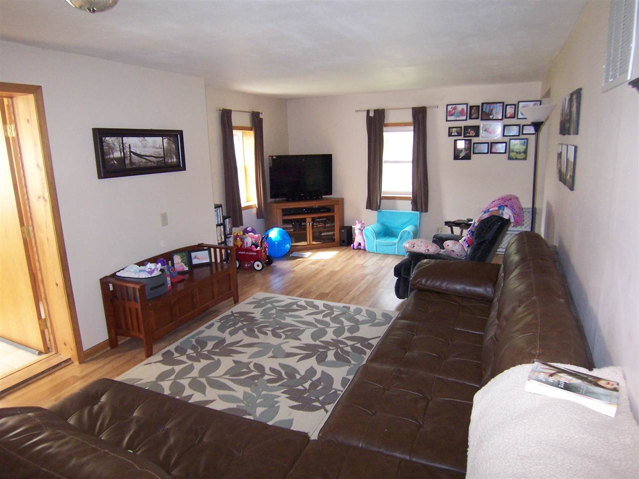 329 Rockingham Avenue Alma, MI 48801 - Photo 5 of 18 1832014-4.JPG