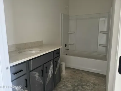 $241,999 | 107 Maplebrook, Youngsville, LA 70592