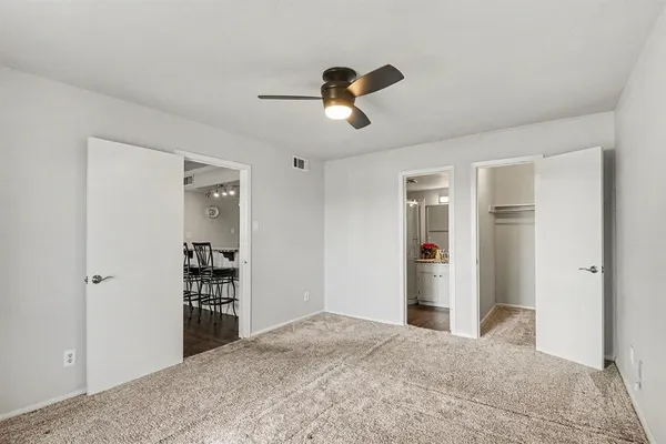 $184,900 | 108 Harbor Drive, Unit 204, Runaway Bay, TX 76426