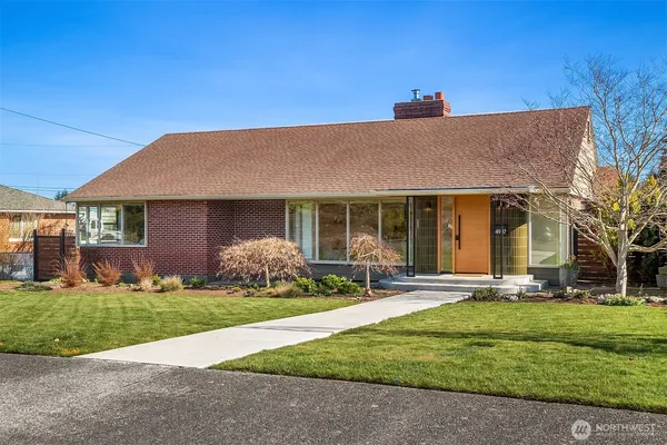$1,015,000 | 4907 Delaware Avenue, Everett, WA 98203