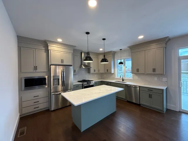 $1,029,000 | 44 Titicut Street, Unit LOT 45, Bridgewater, MA 02324