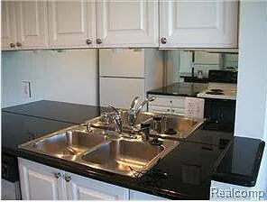 $1,980 | 555 South Old Woodward Avenue, Unit 601, Birmingham, MI 48009