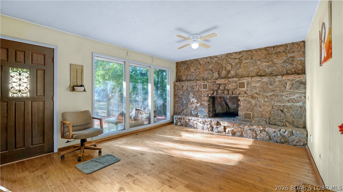 455 East Lakeview Acres Road Camdenton, MO 65020 - Photo 5 of 51