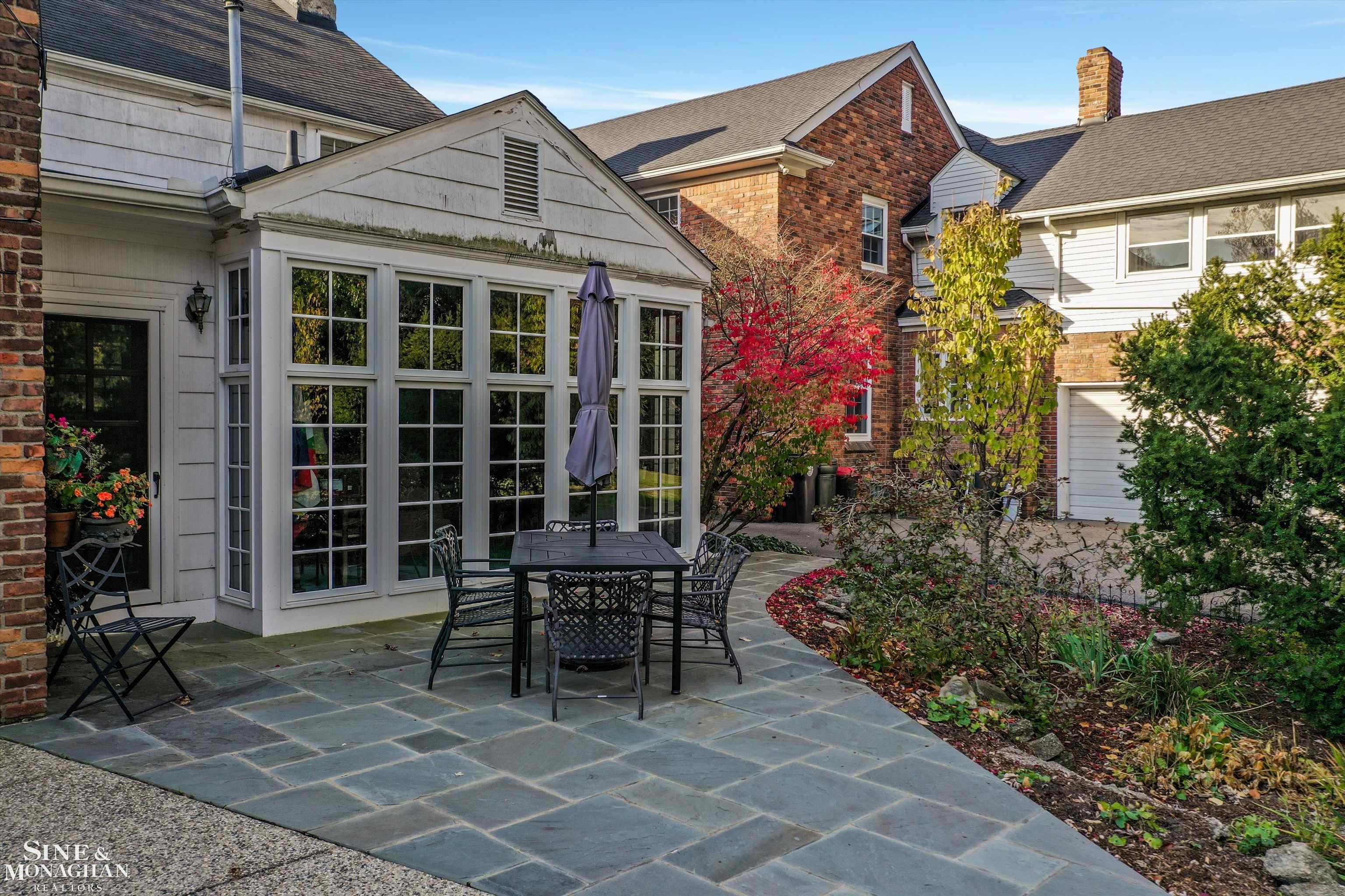 274 Lewiston Road Grosse Pointe, MI 48236 - Photo 47 of 55 50128173-47.JPG