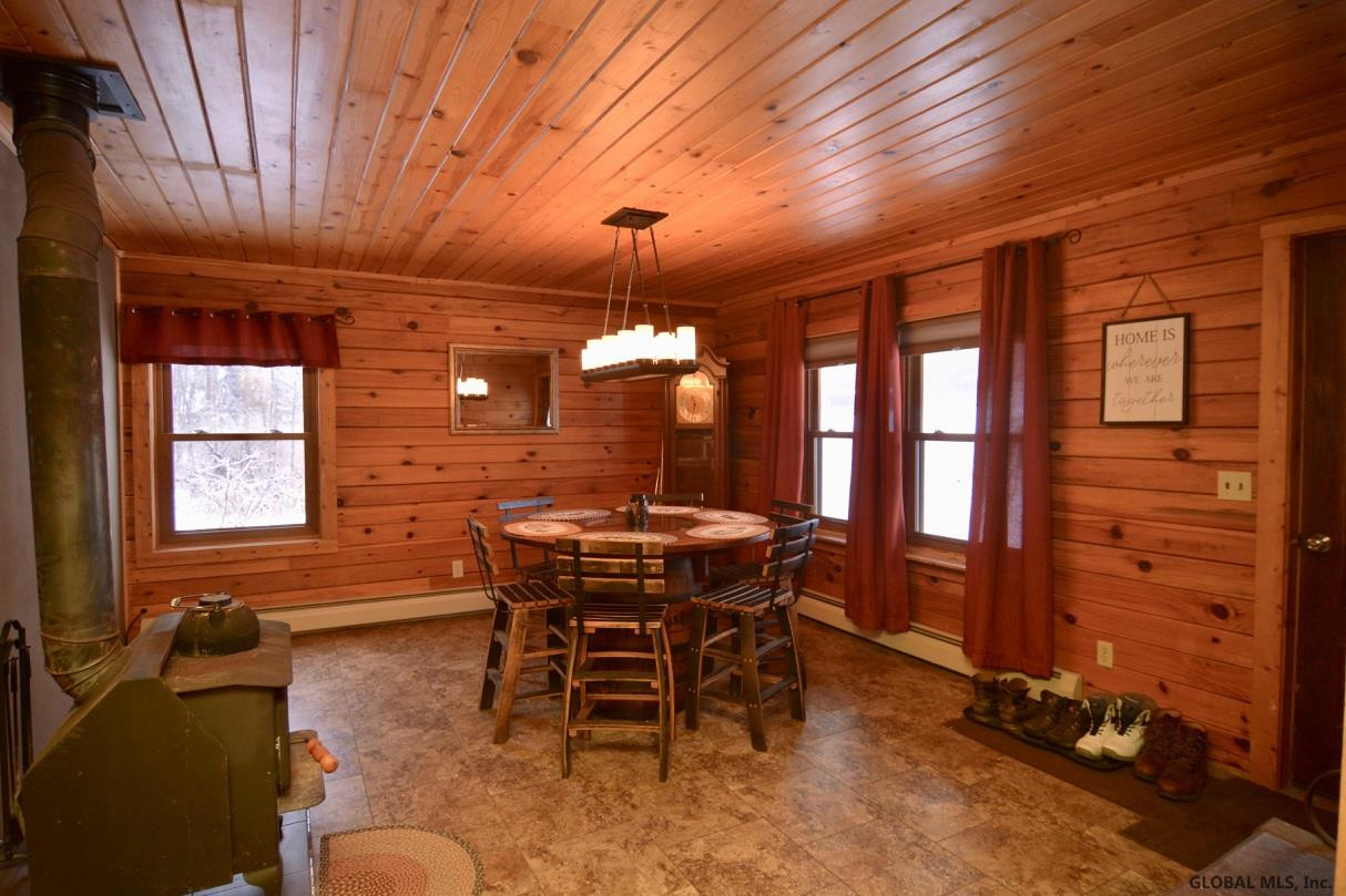 326 Midline Road Amsterdam, NY 12010 - Photo 17 of 53 Photo 17