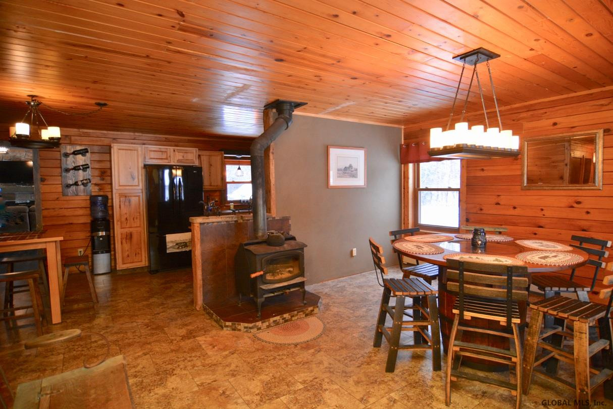 326 Midline Road Amsterdam, NY 12010 - Photo 19 of 53 Photo 19