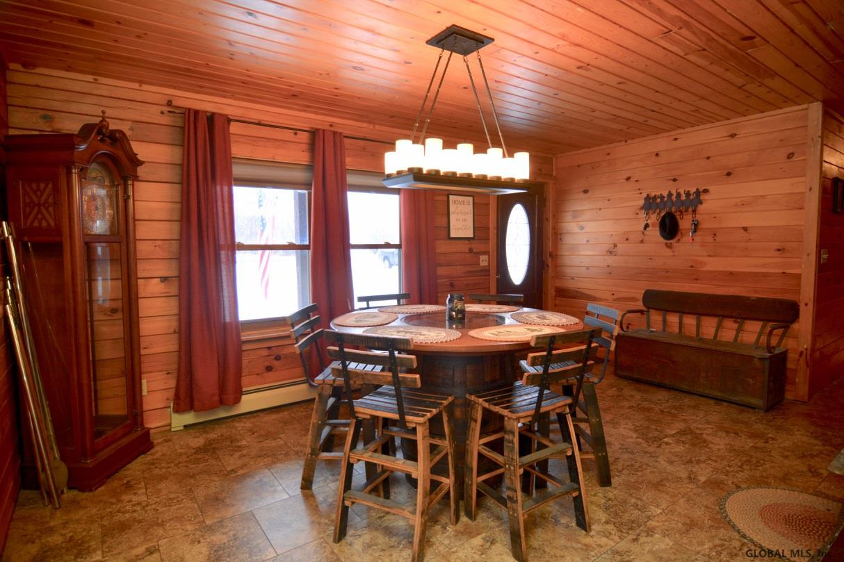 326 Midline Road Amsterdam, NY 12010 - Photo 20 of 53 Photo 20