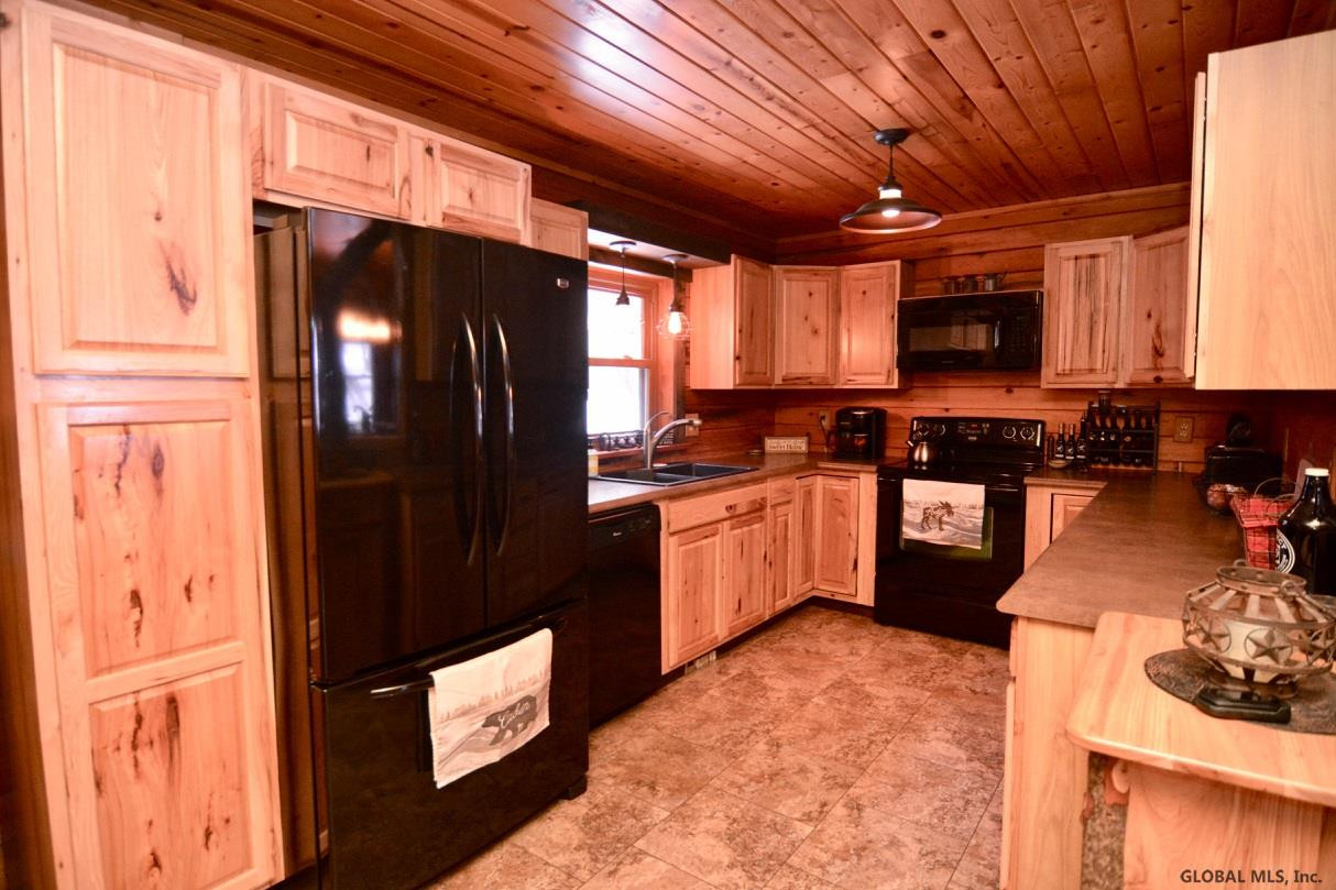 326 Midline Road Amsterdam, NY 12010 - Photo 21 of 53 Photo 21