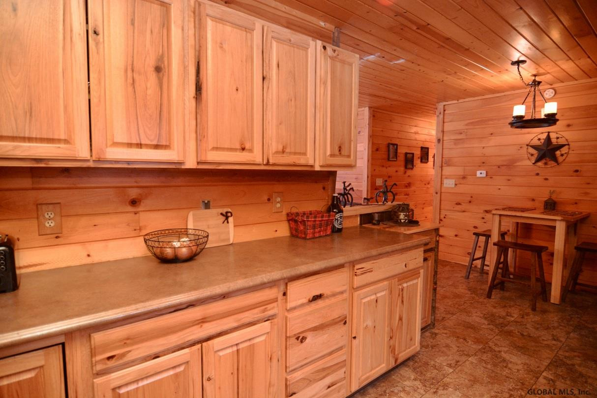 326 Midline Road Amsterdam, NY 12010 - Photo 24 of 53 Photo 24