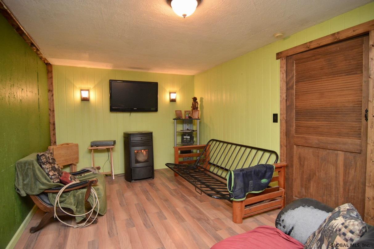 326 Midline Road Amsterdam, NY 12010 - Photo 40 of 53 Photo 40