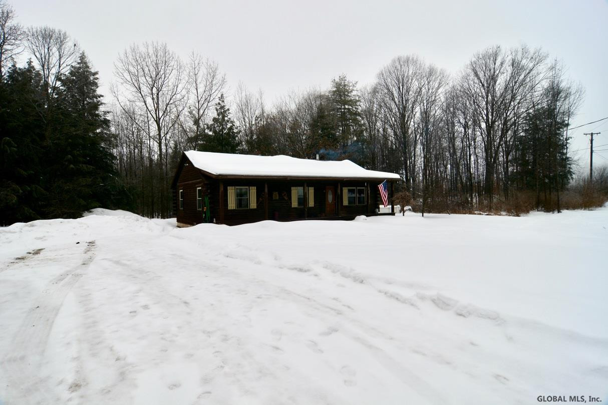326 Midline Road Amsterdam, NY 12010 - Photo 4 of 53 Photo 4