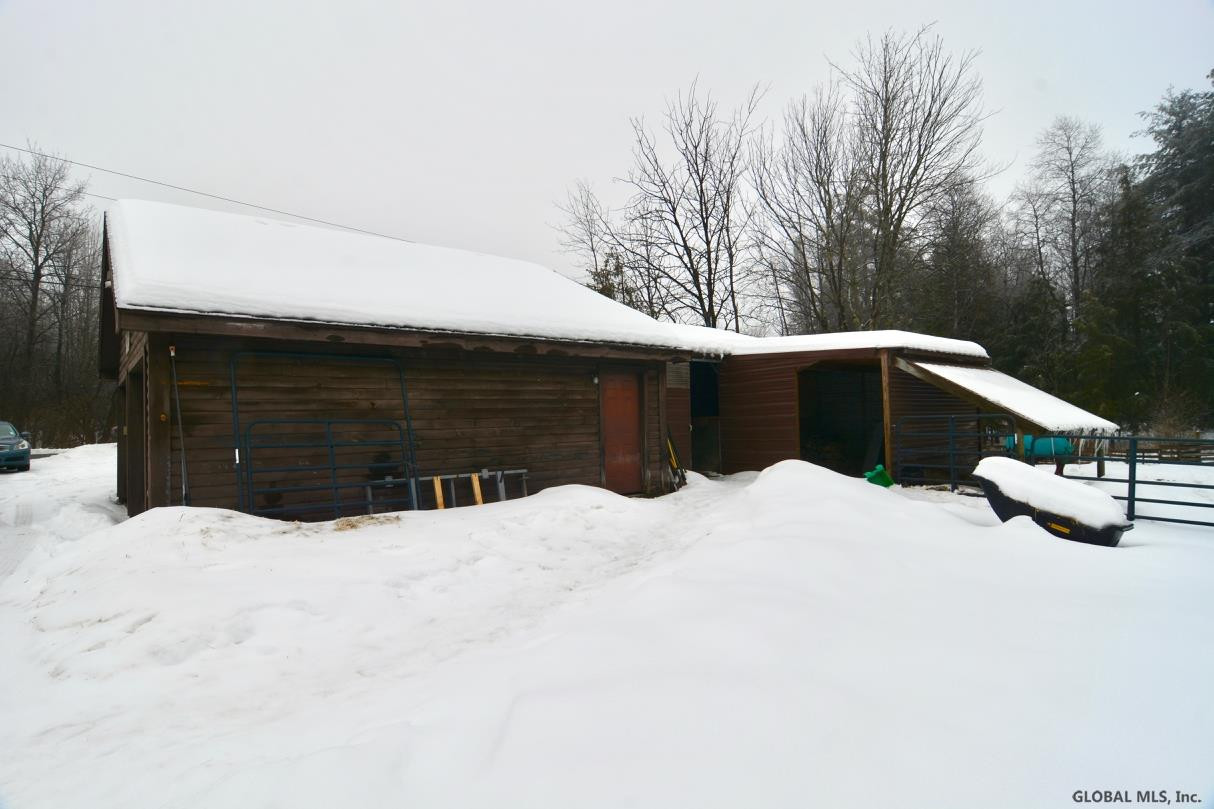 326 Midline Road Amsterdam, NY 12010 - Photo 44 of 53 Photo 45