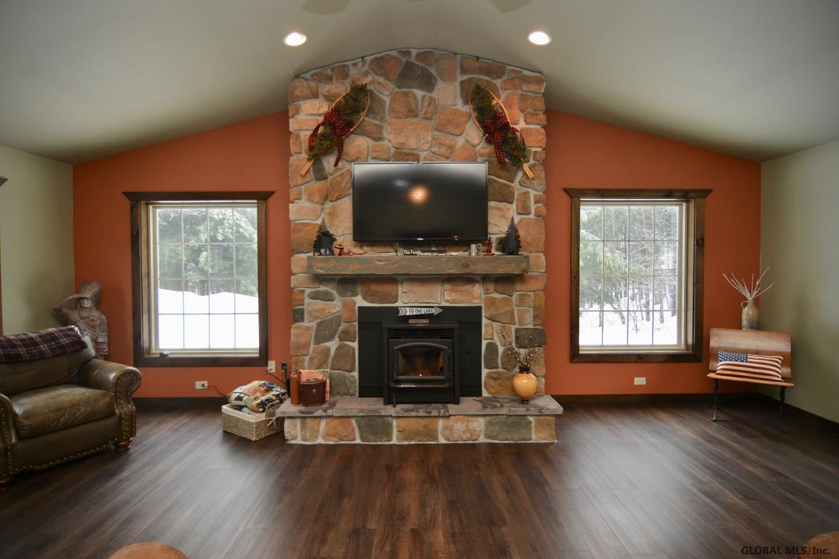 326 Midline Road Amsterdam, NY 12010 - Photo 8 of 53 Photo 8