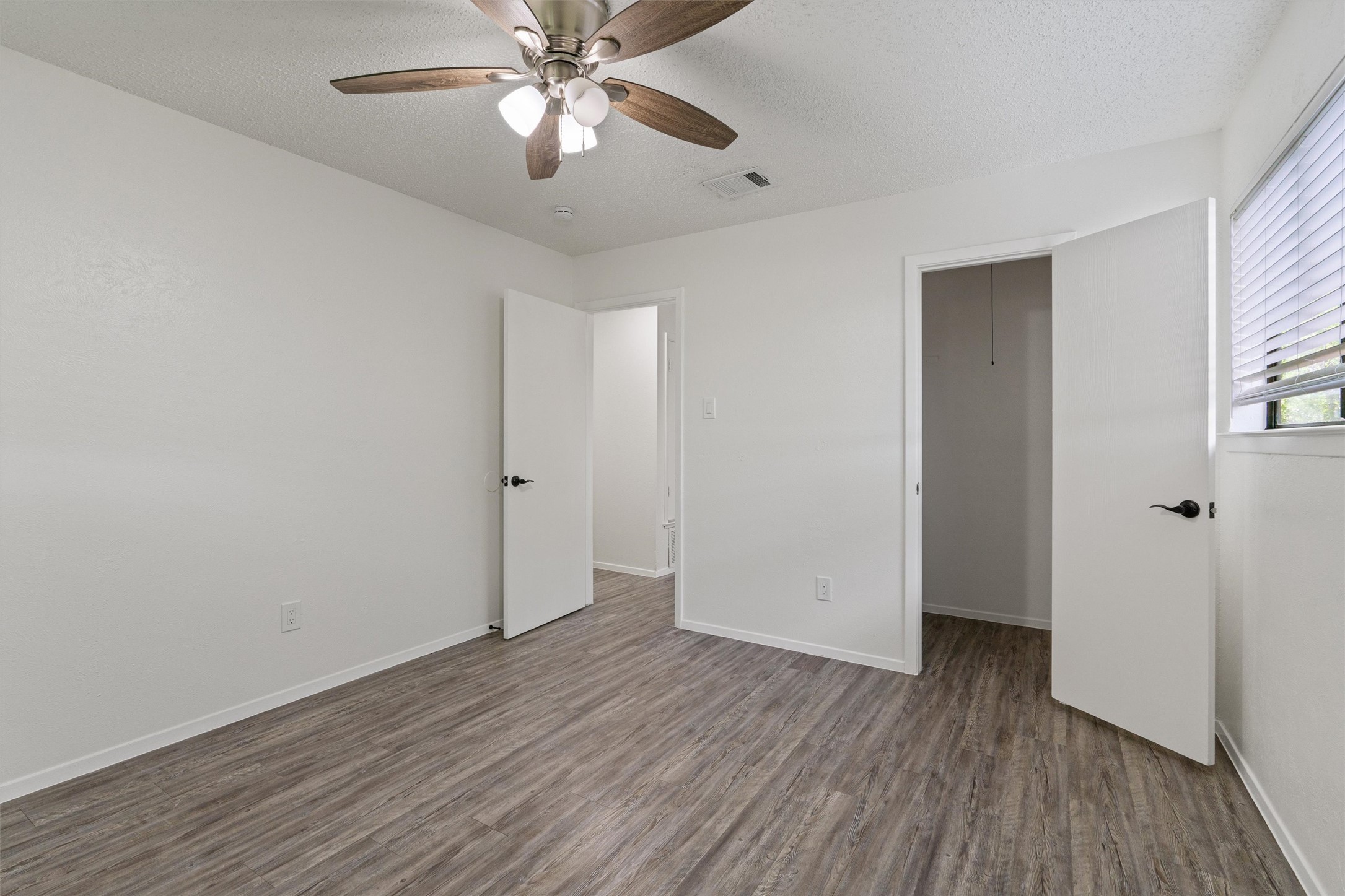 11411 Walnut Ridge Drive, Unit B Austin, TX 78753 - Photo 14 of 18