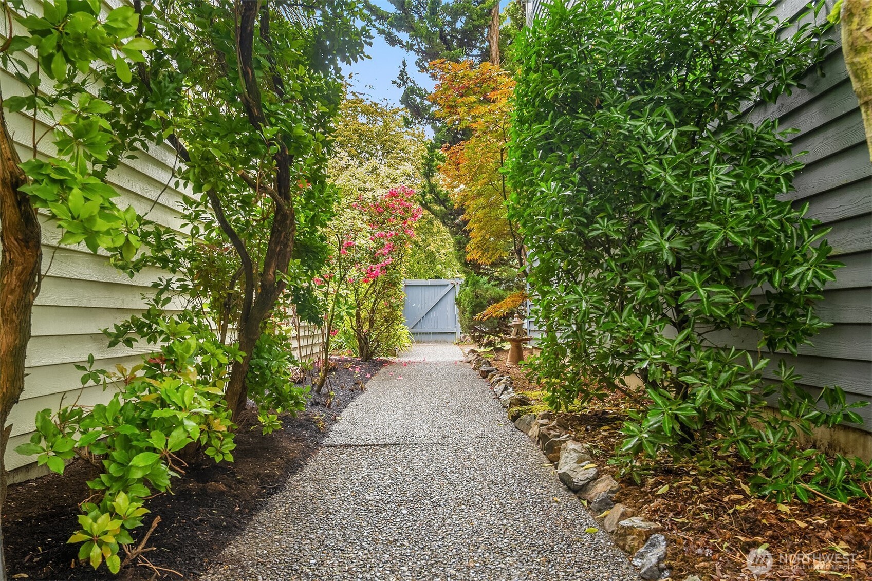 1106 18th Avenue Seattle, WA 98122 - Photo 25 of 28