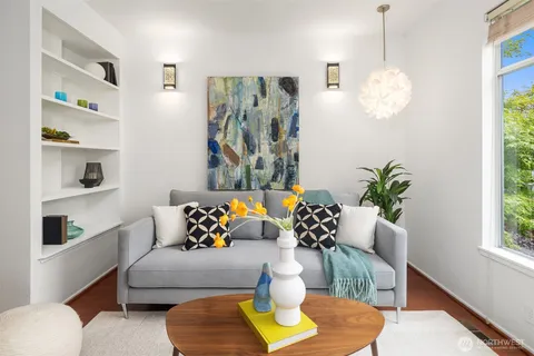 $875,000 | 1106 18th Avenue, Seattle, WA 98122