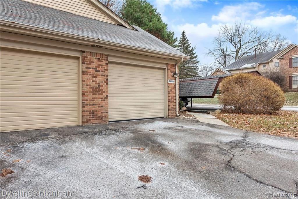 29726 Pine Ridge Circle Farmington Hills, MI 48331 - Photo 32 of 34