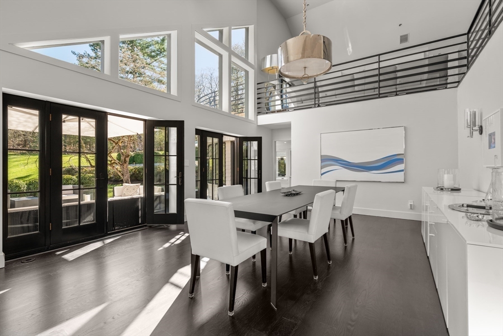 44 Meadowbrook Road Weston, MA 02493 - Photo 7 of 42 Gallery Image 7