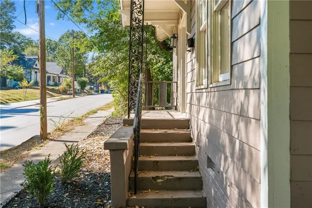 $399,000 | 673 Pearce Street Southwest, Atlanta, GA 30310