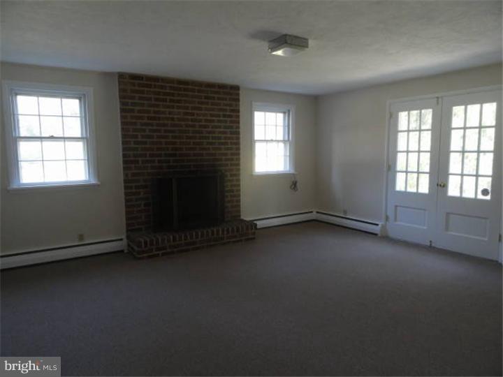 1124 Millbrook Road Berwyn, PA 19312 - Photo 7 of 17 Family Room