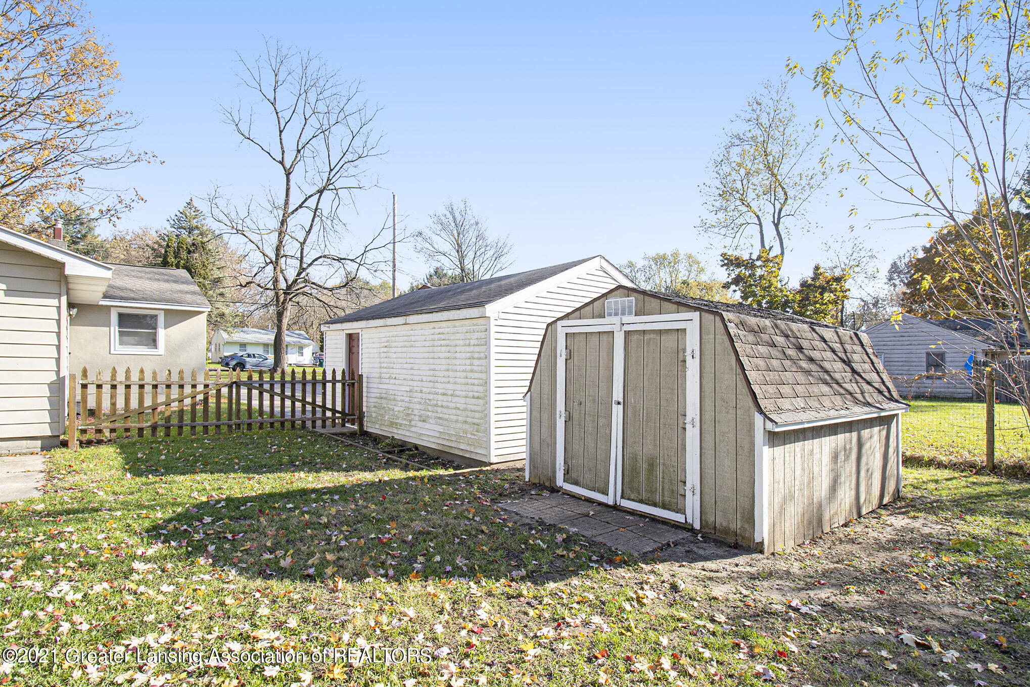 6246 Cooper Road Lansing, MI 48911 - Photo 8 of 14 07
