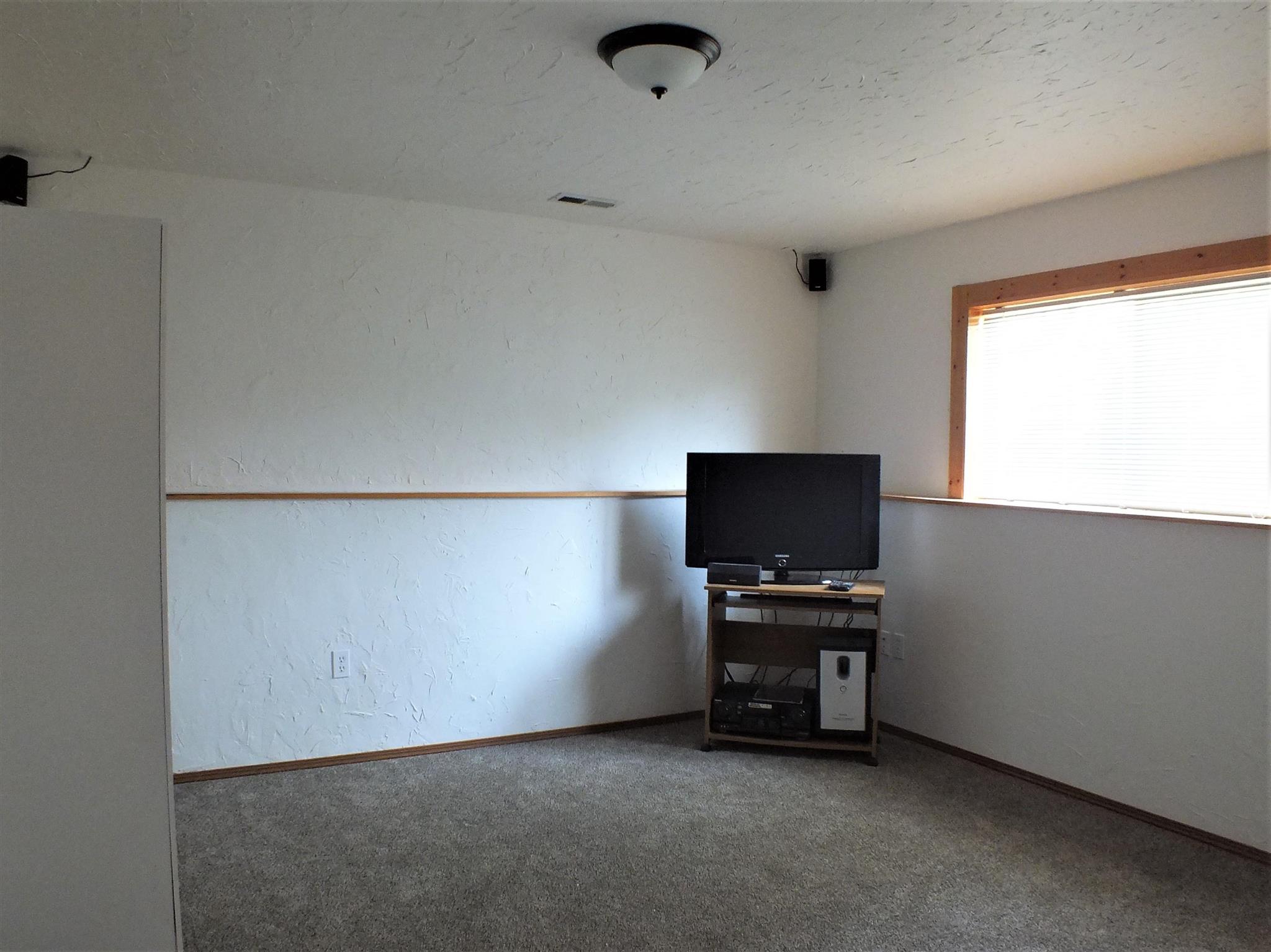 4705 North Silas Road Spokane Valley, WA 99216 - Photo 21 of 36