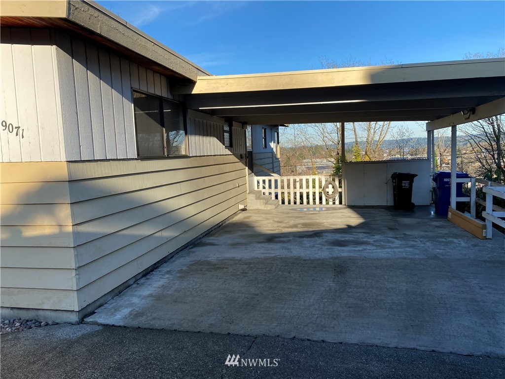 9071 Renton Avenue South Seattle, WA 98118 - Photo 2 of 32 Gallery Image 2