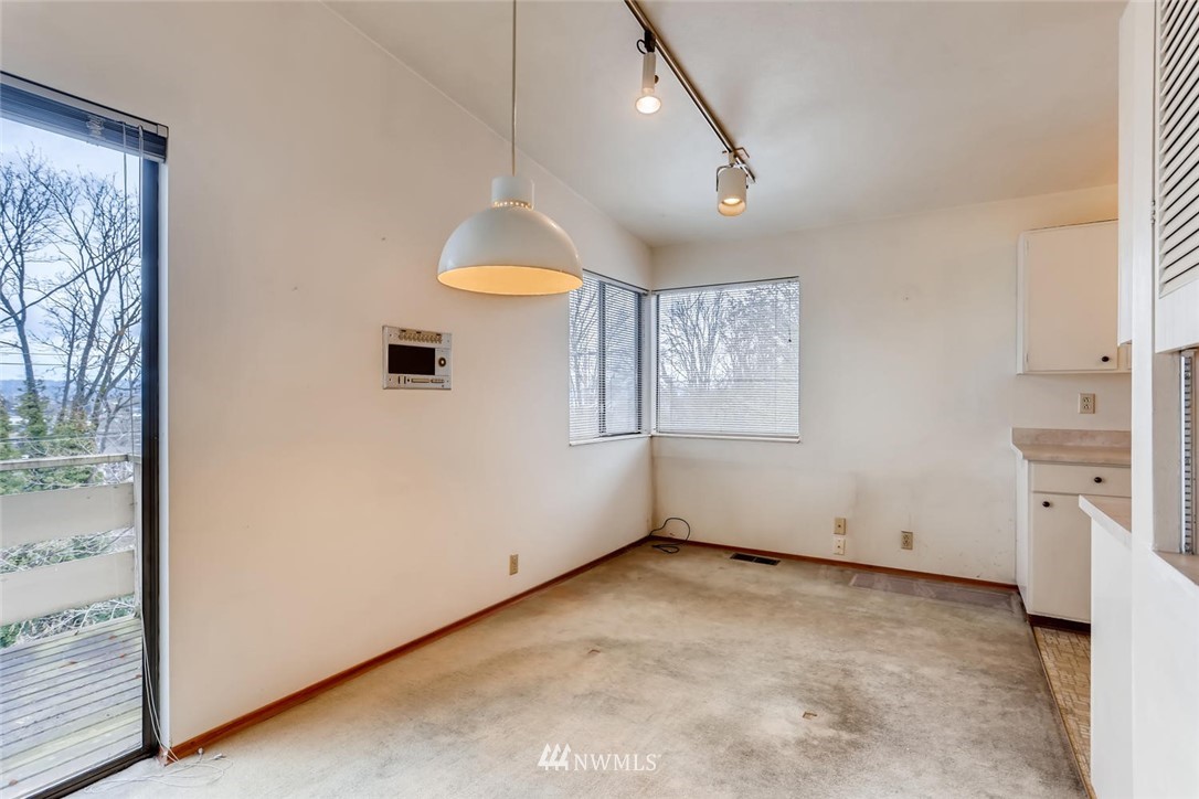 9071 Renton Avenue South Seattle, WA 98118 - Photo 12 of 32 Gallery Image 12